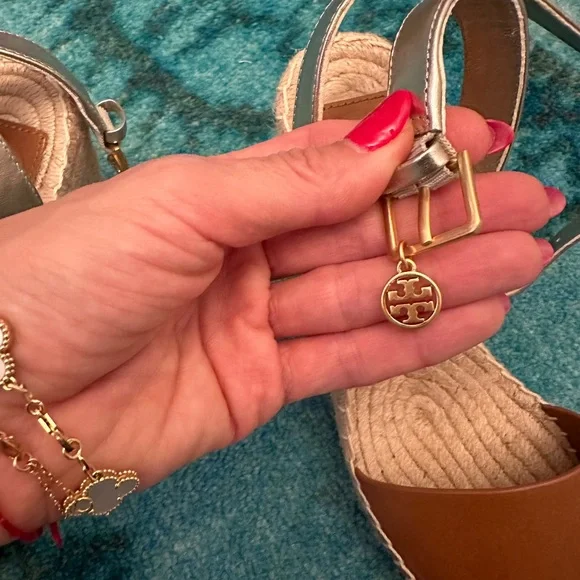 Tory Burch Wedge Sandals 6.5 - Picture 5 of 5